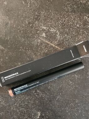 Younique Moodstruck Stick Eyeshadow - Gleaming